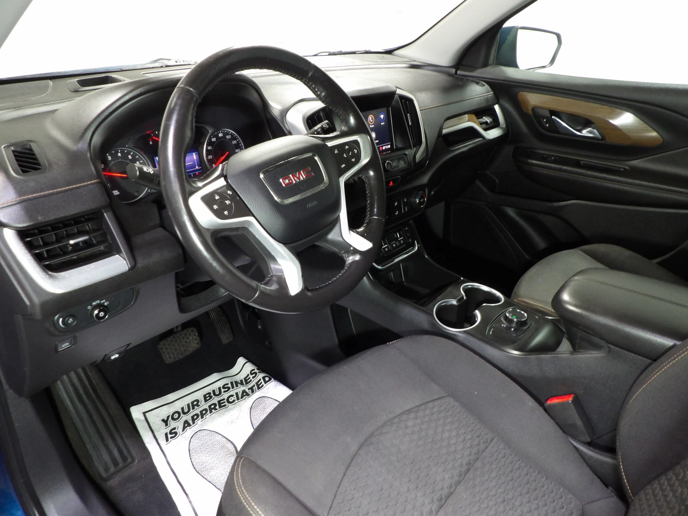 Used 2020 GMC Terrain SLE FWD image 9