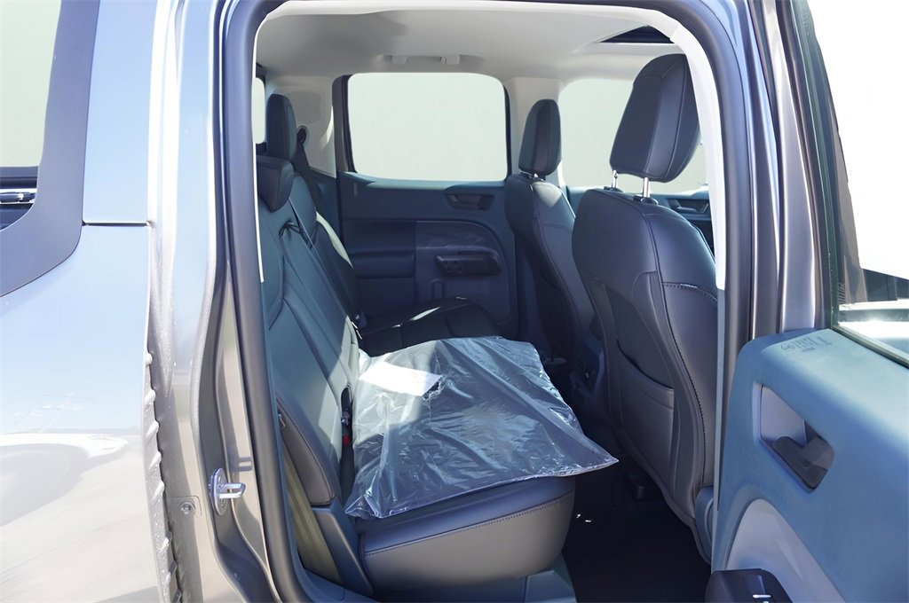 New 2025 Ford Maverick Lariat image 11