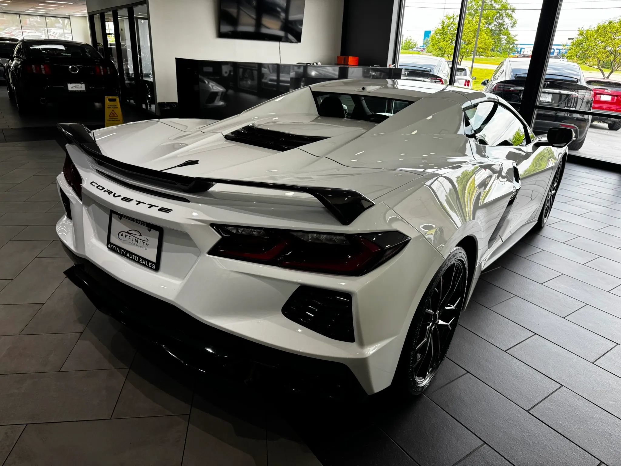 Used 2023 Chevrolet Corvette Stingray Premium Conv w/ Z51 Performance Package RWD image 53