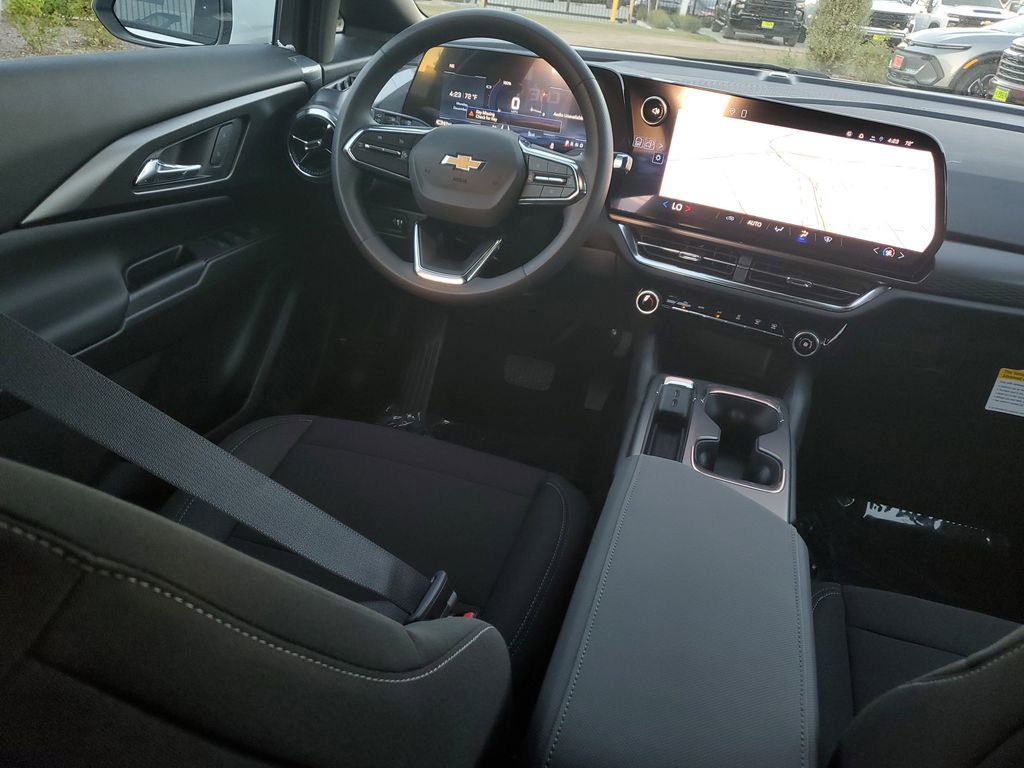 New 2026 Chevrolet Equinox EV LT image 10