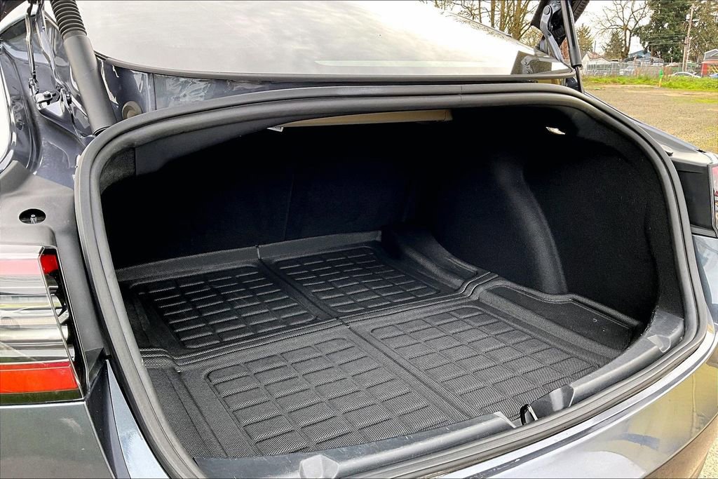 Used 2023 Tesla Model 3 Performance image 35