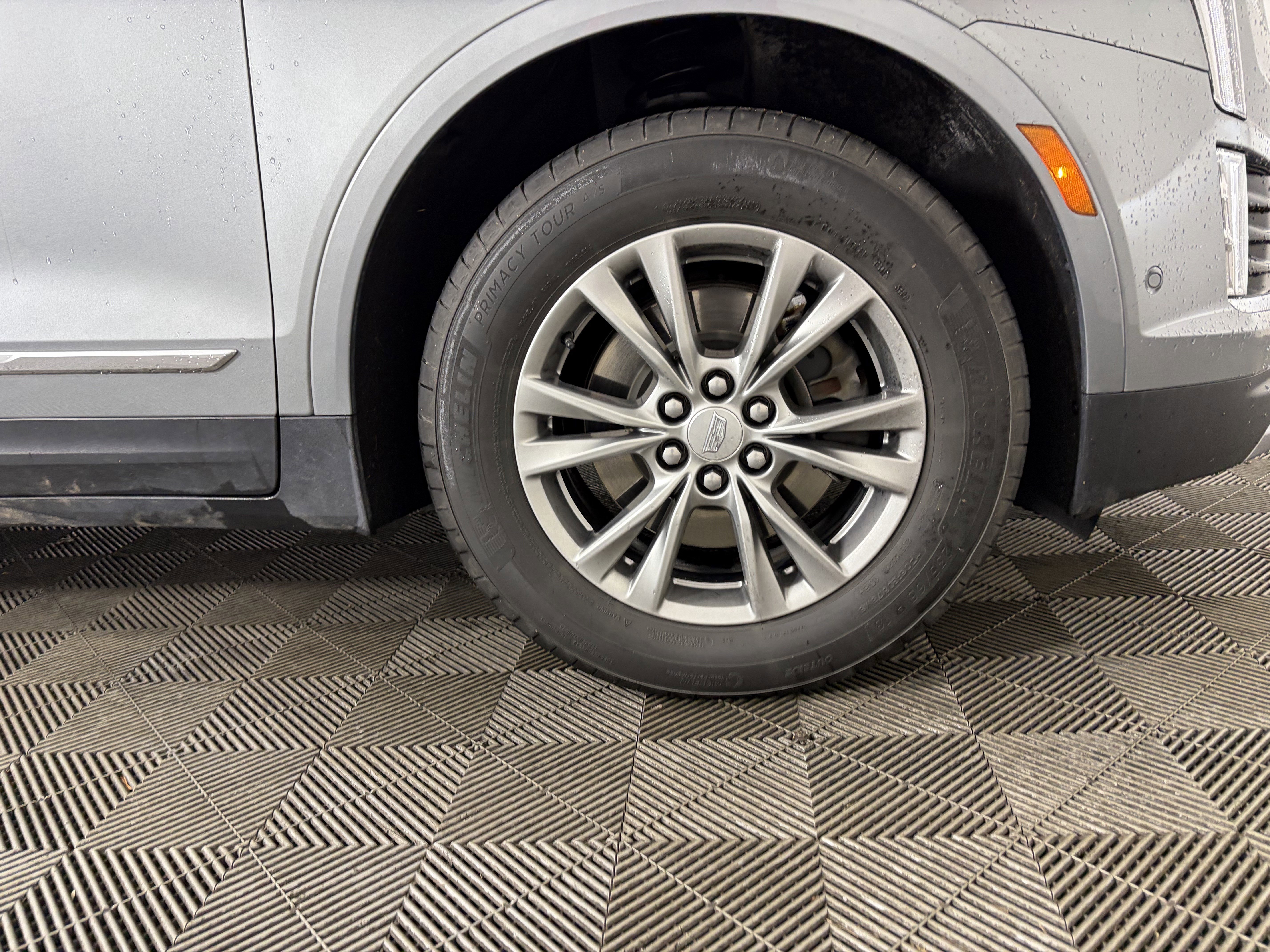 Certified 2023 Cadillac XT5 Premium Luxury w/ Technology Package image 45