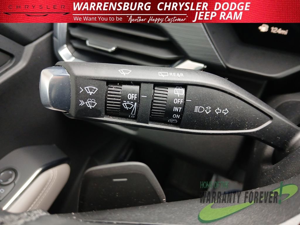 Used 2026 GMC Acadia Elevation w/ Elevation Premium Package AWD/4WD image 22
