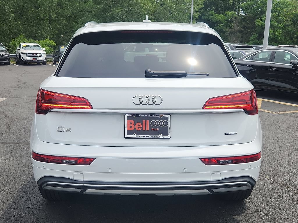 Used 2024 Audi Q5 Premium AWD/4WD image 5