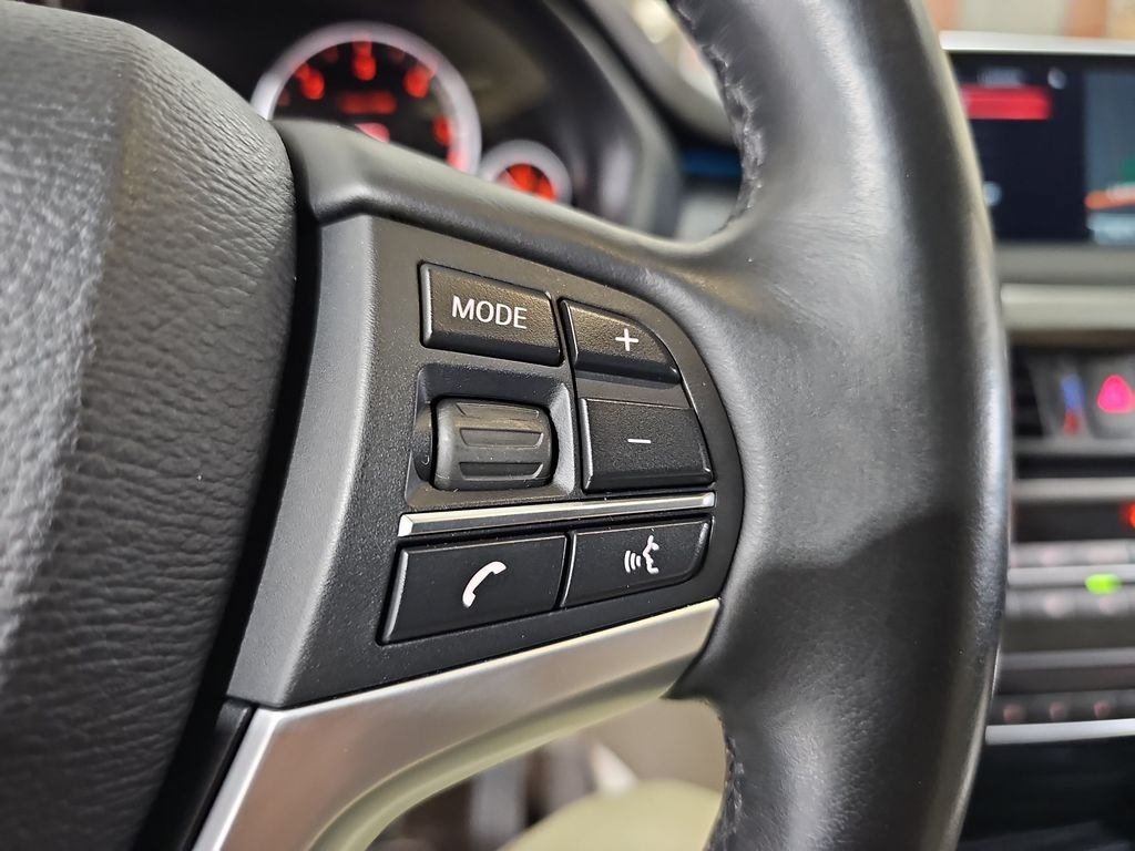 Used 2016 BMW X5 xDrive35d AWD/4WD image 21