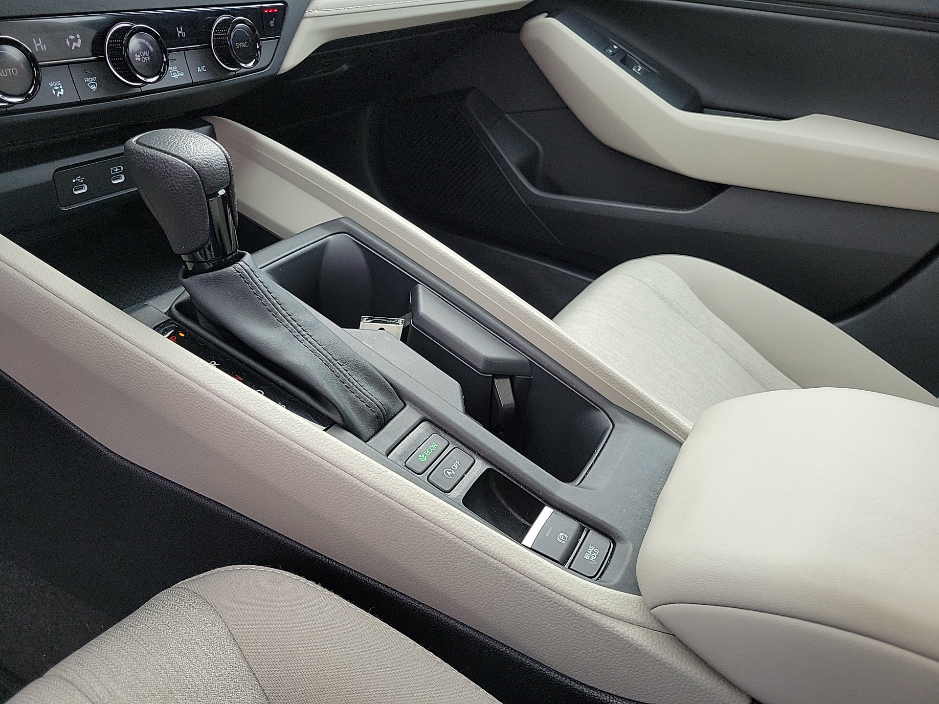 Certified 2024 Honda Accord EX image 25