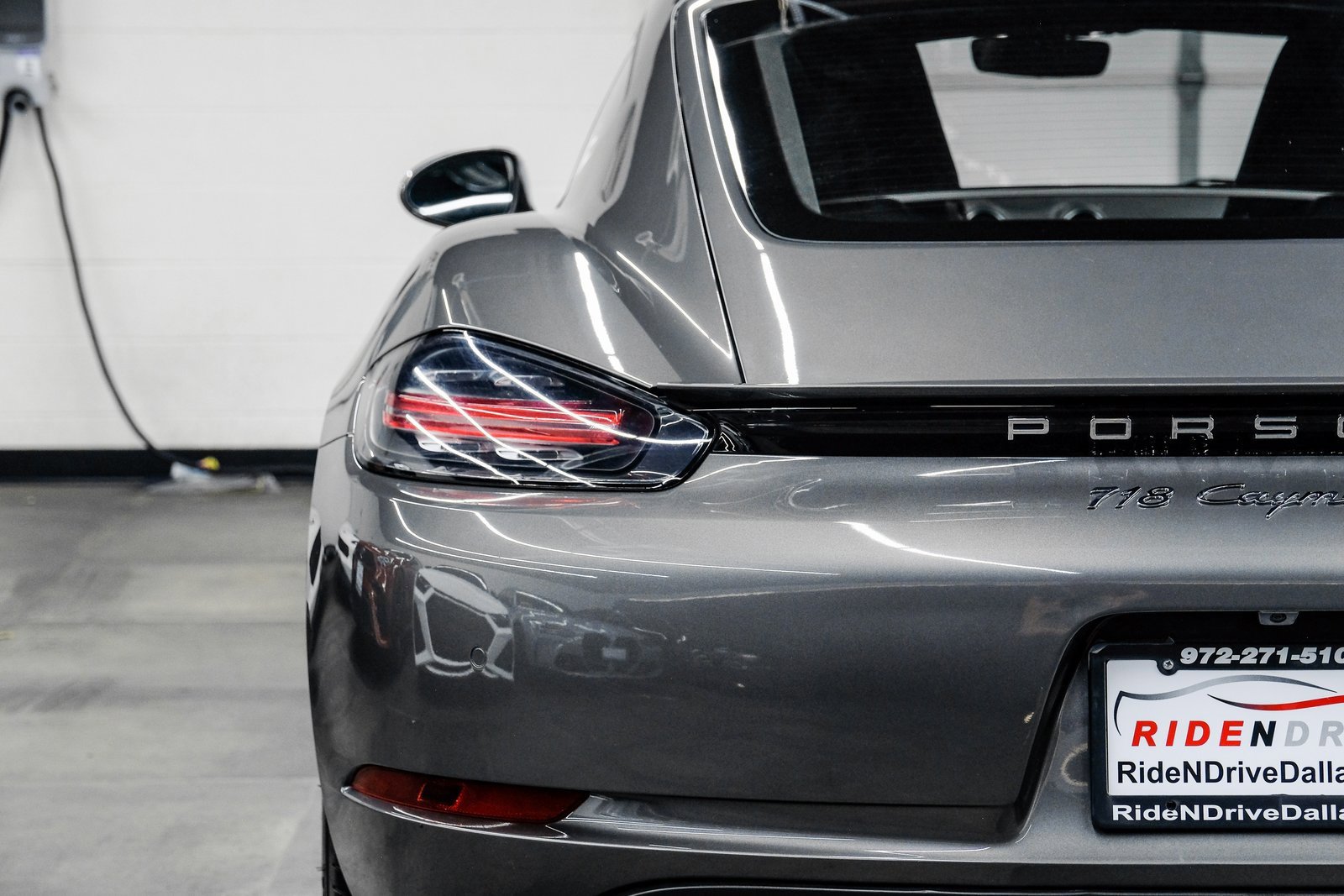 Used 2022 Porsche 718 Cayman image 49