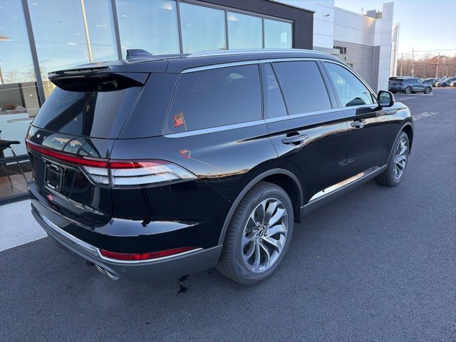 New 2026 Lincoln Aviator Reserve image 3