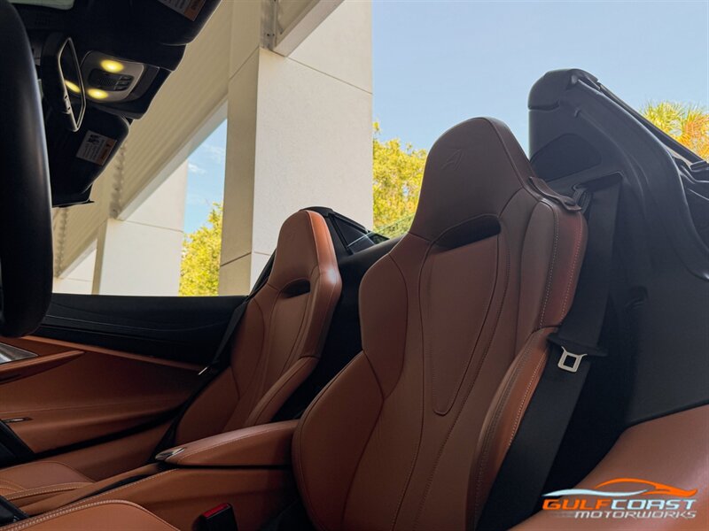 Used 2022 McLaren 720S Spider RWD image 26