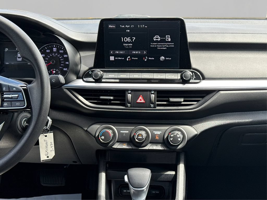 Certified 2023 Kia Forte LXS w/ LXS Technology Package FWD image 21