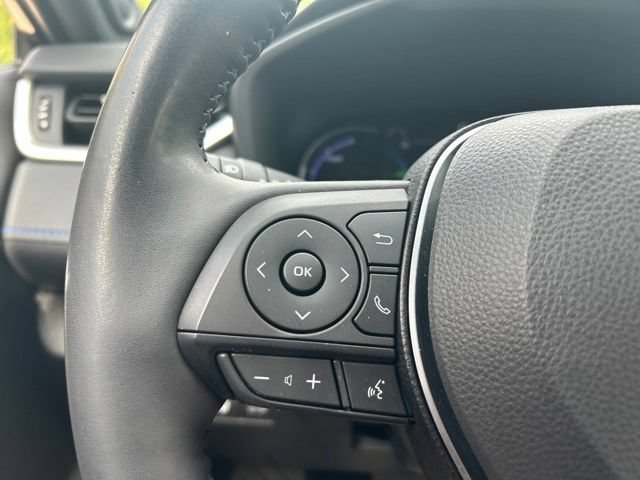 Used 2019 Toyota RAV4 XSE w/ XSE Weather Package AWD/4WD image 18