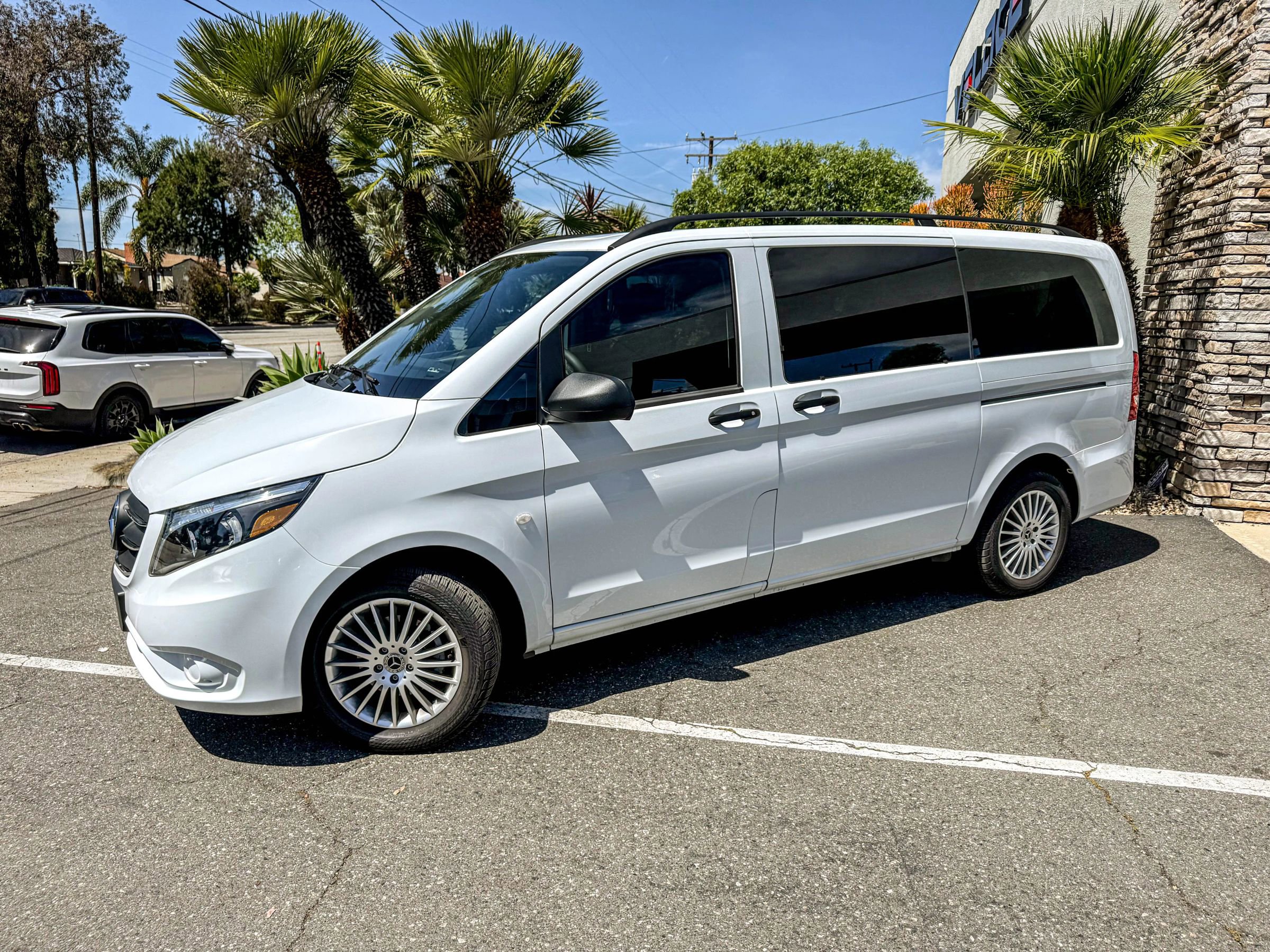 Used 2023 Mercedes-Benz Metris Passenger image 5