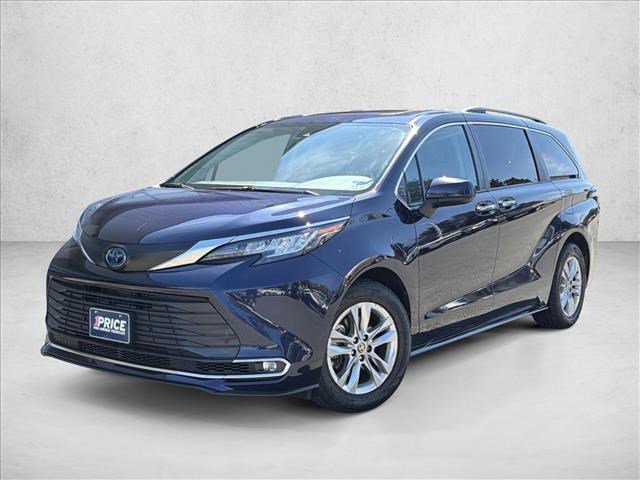 Used 2022 Toyota Sienna XLE w/ XLE Plus Package