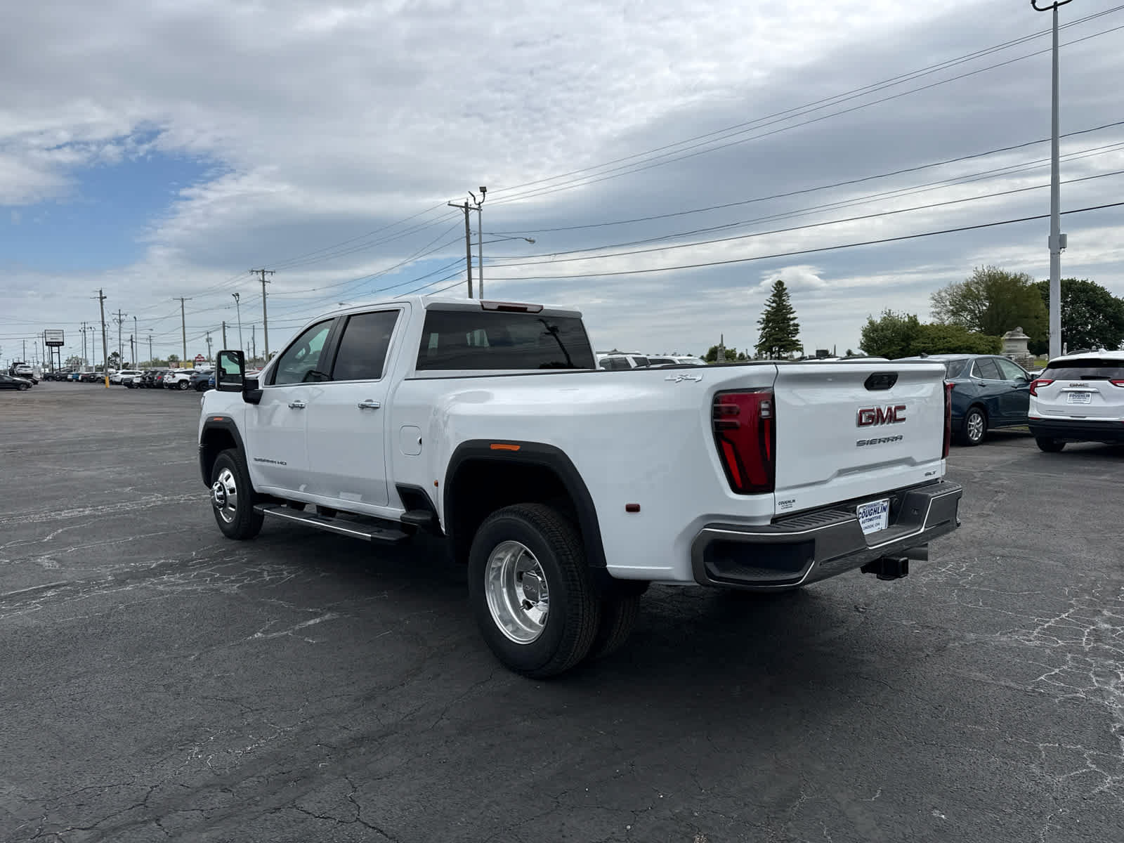 New 2026 GMC Sierra 3500 SLT w/ SLT Convenience Package AWD/4WD image 3