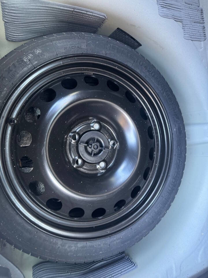 Used 2016 Chevrolet Sonic LT FWD image 19