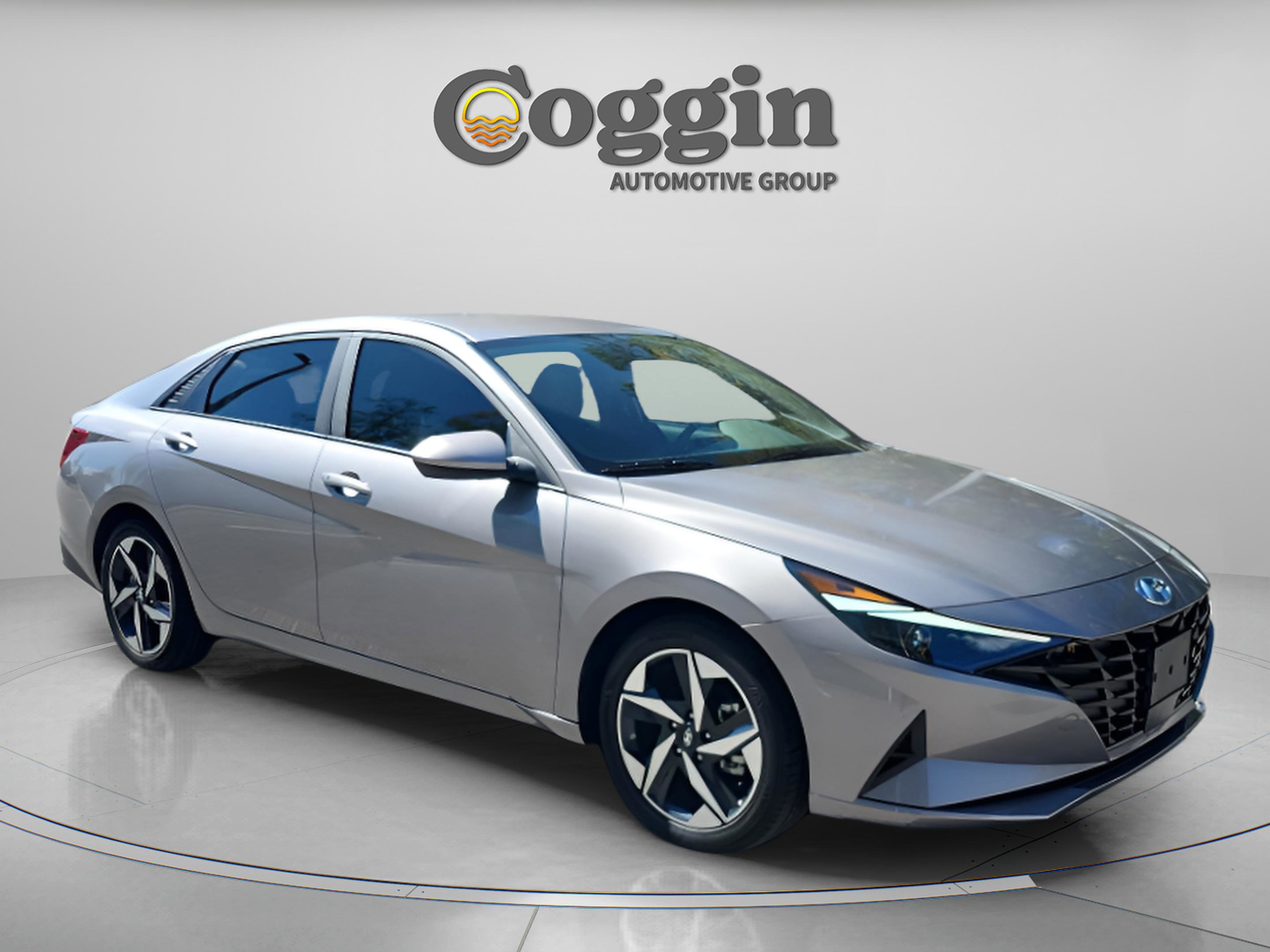 Used 2023 Hyundai Elantra SEL w/ Convenience Package image 6