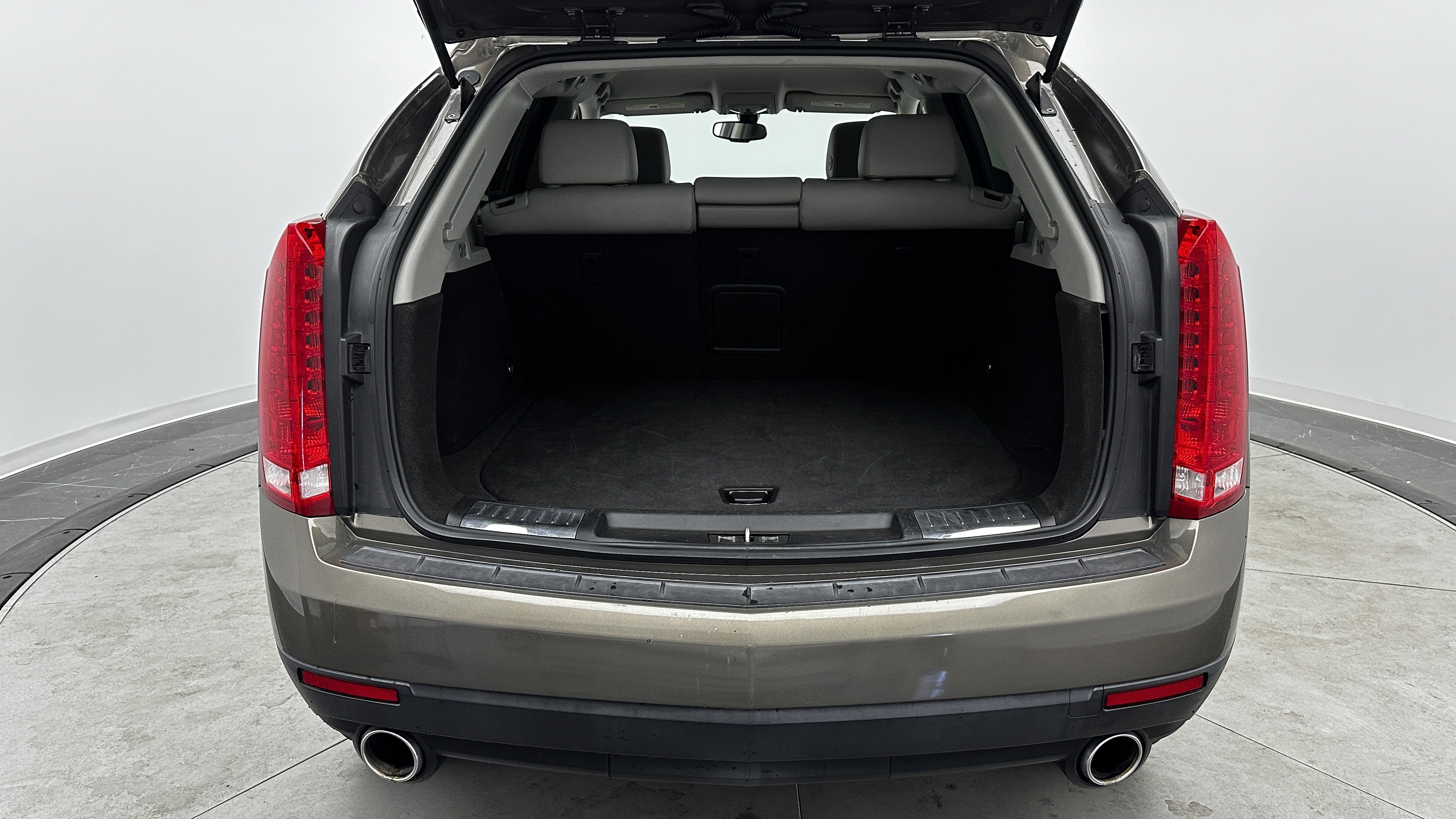 Used 2014 Cadillac SRX FWD image 29