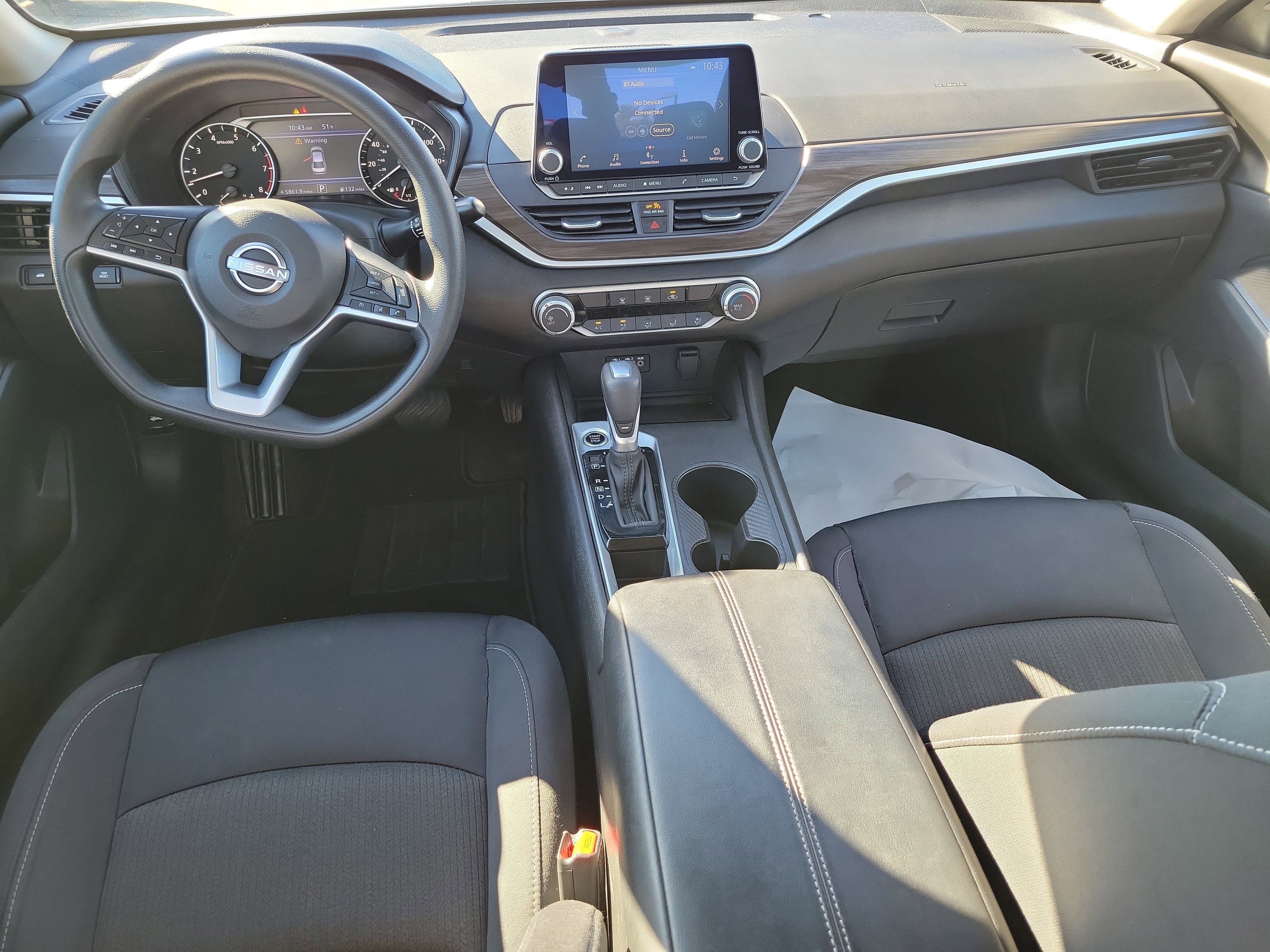 Used 2025 Nissan Altima 2.5 SV image 15