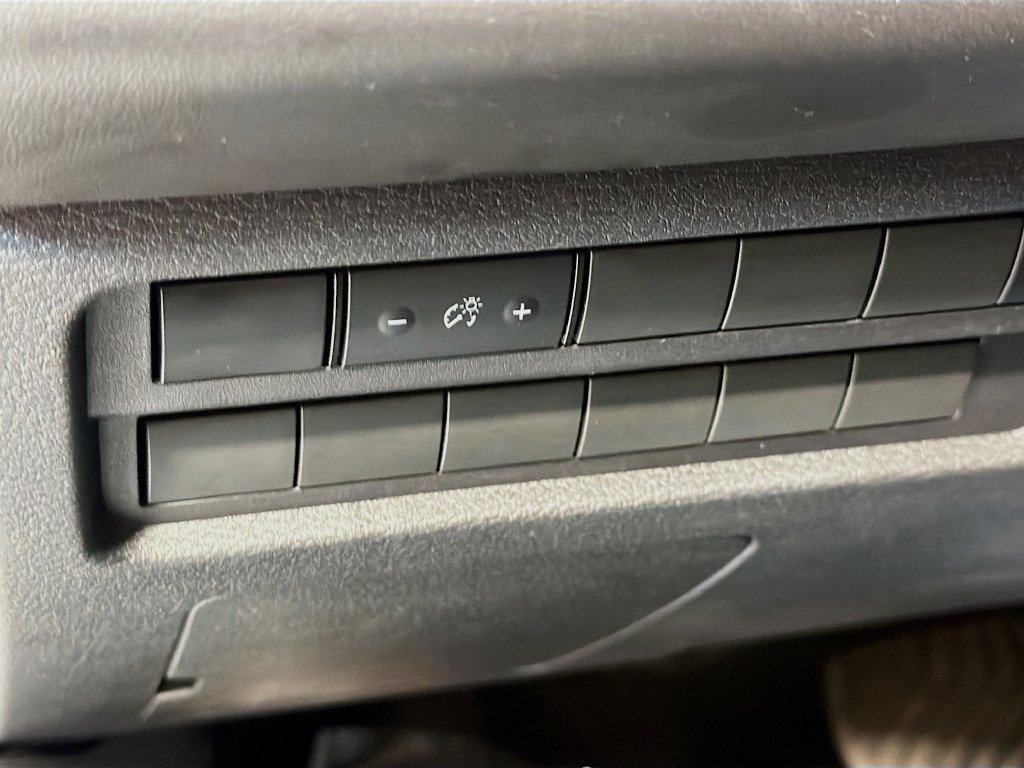 Used 2024 Mitsubishi Outlander SE AWD/4WD image 10