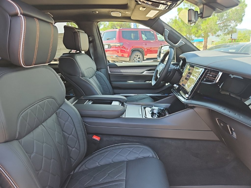 New 2026 Jeep Grand Wagoneer Summit AWD/4WD image 23