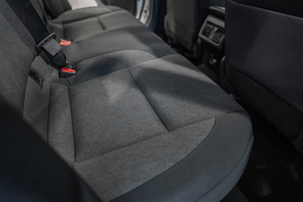 Used 2025 Toyota Camry LE image 31