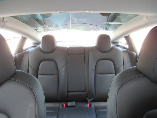 Used 2019 Tesla Model 3 Standard Range Plus image 33