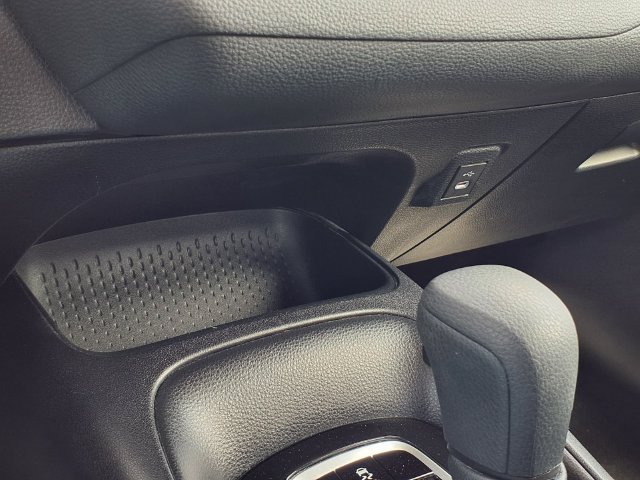 Used 2026 Toyota Corolla LE FWD image 12