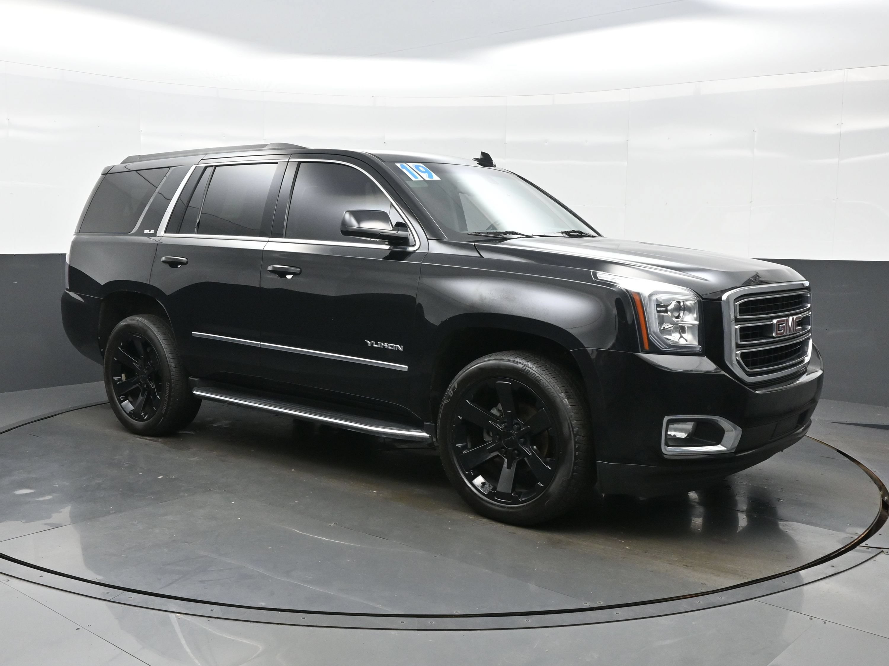 Used 2019 GMC Yukon SLE w/ HD Trailering Package AWD/4WD image 11