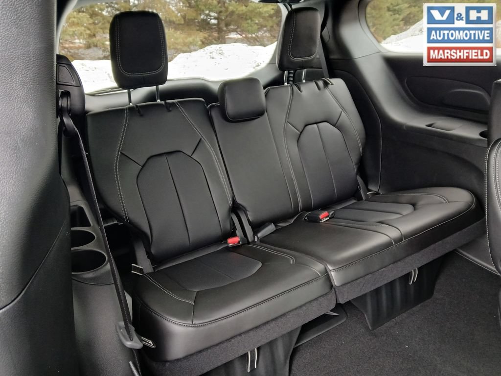 New 2026 Chrysler Voyager LX FWD image 31