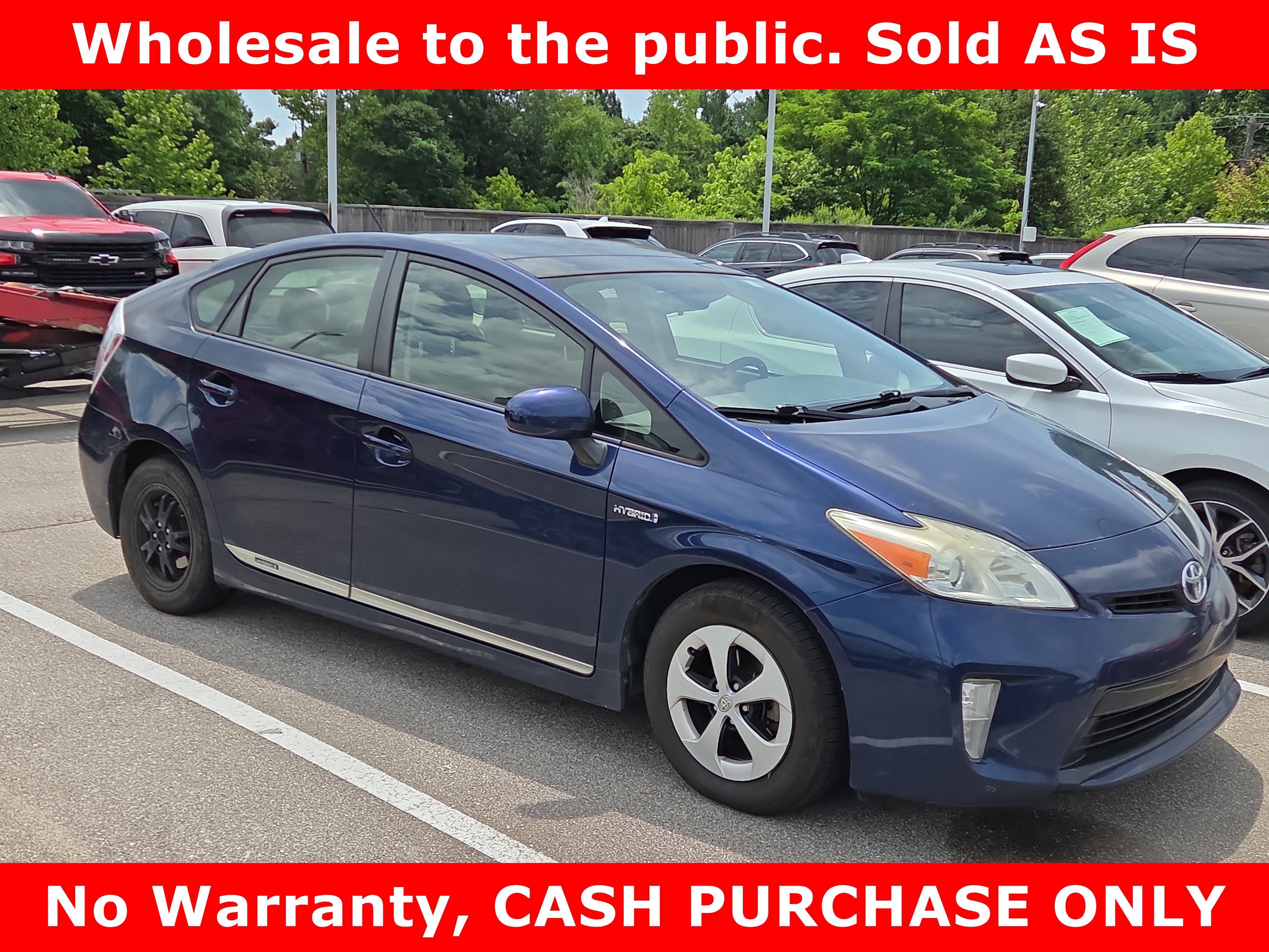 Used 2014 Toyota Prius Three w/ Solar Roof Package FWD image 2