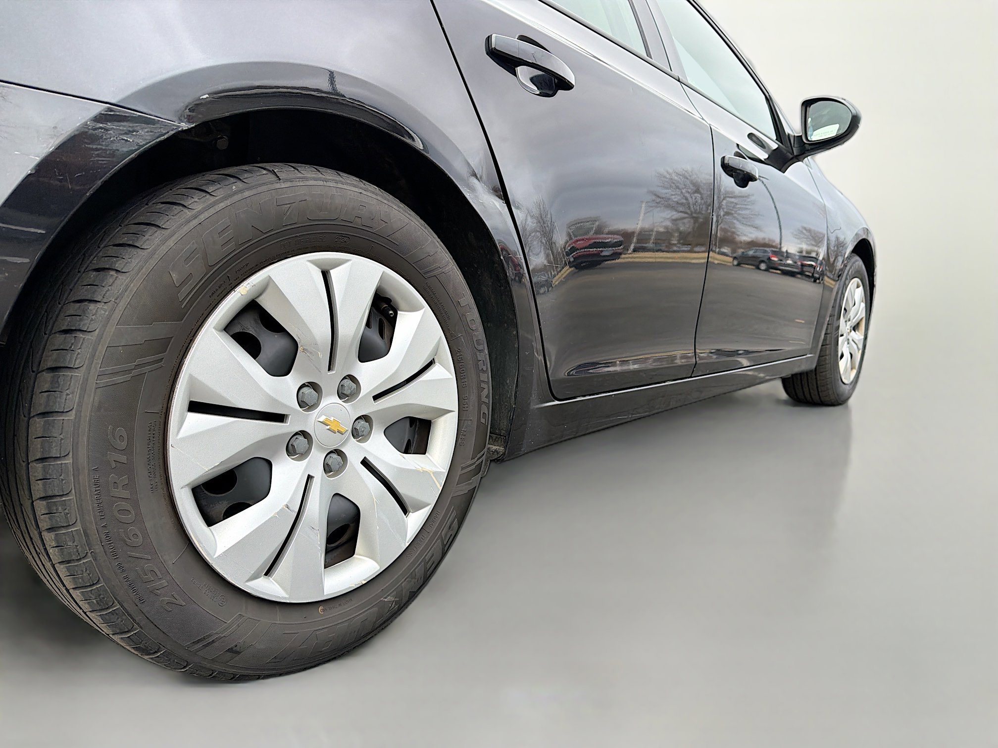 Used 2013 Chevrolet Cruze LS image 13