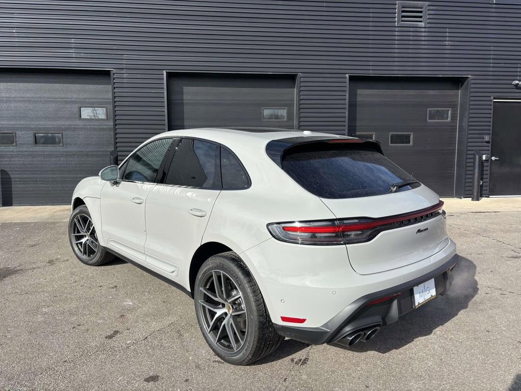 New 2026 Porsche Macan image 8