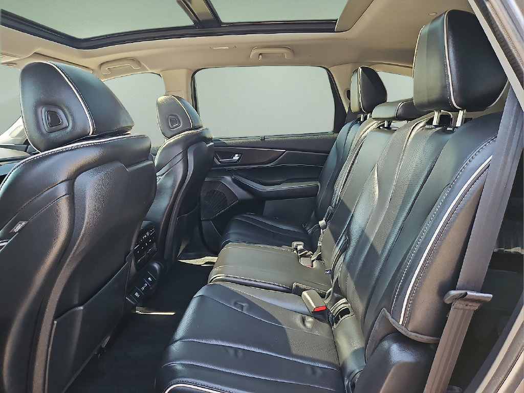 Used 2024 Acura MDX w/ Advance Package AWD/4WD image 13
