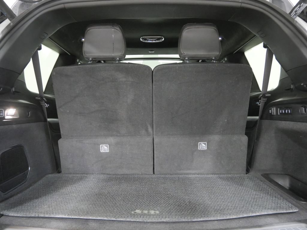 Used 2023 Jeep Grand Cherokee L Summit AWD/4WD image 29