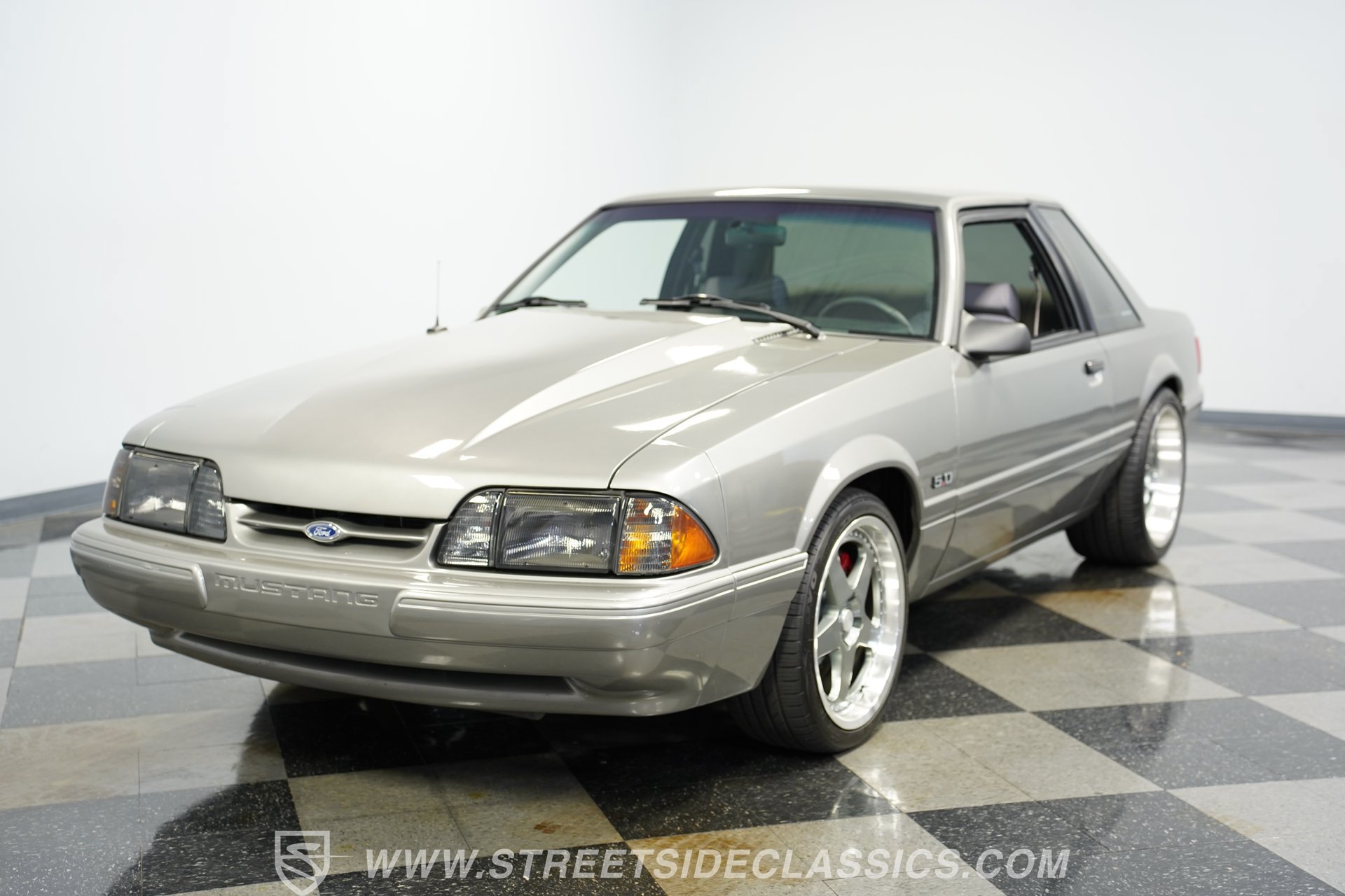 Used 1987 Ford Mustang LX RWD image 6