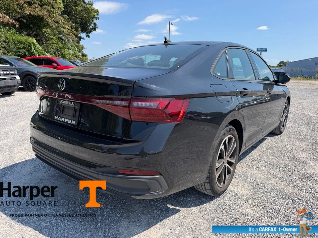 Used 2025 Volkswagen Jetta Sport FWD image 5