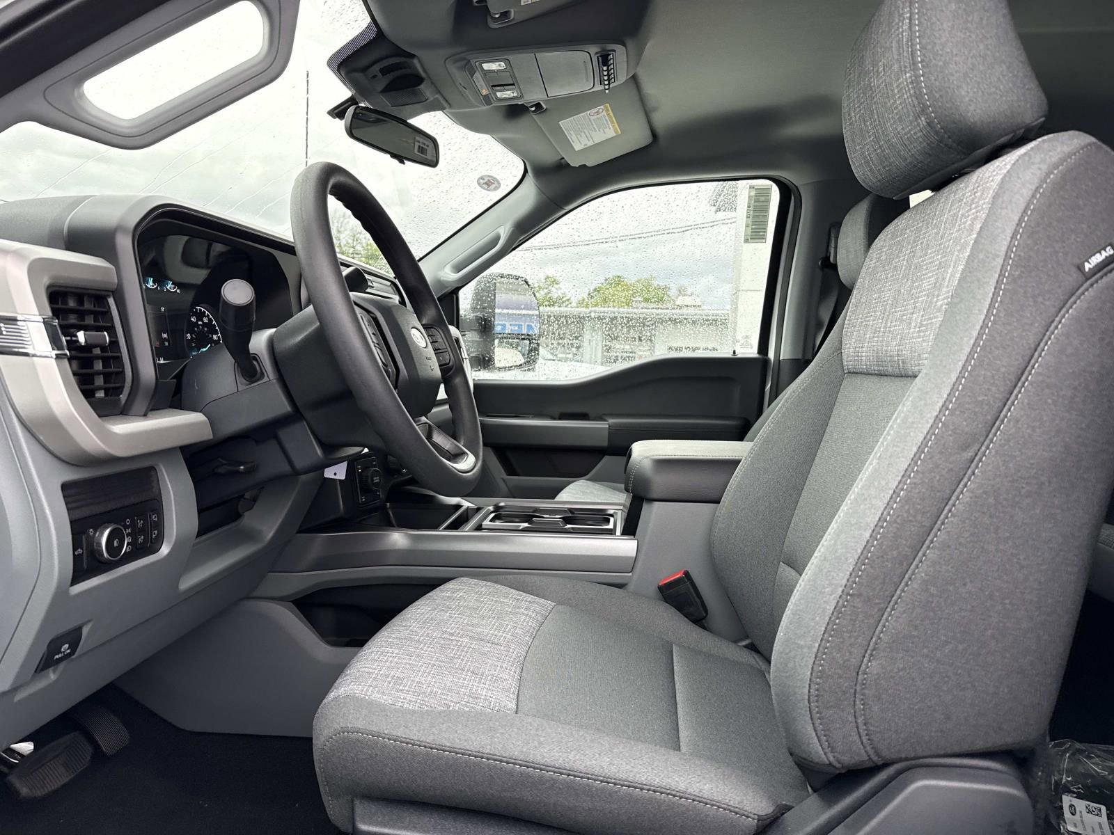 New 2026 Ford F350 4x4 Crew Cab Super Duty image 10
