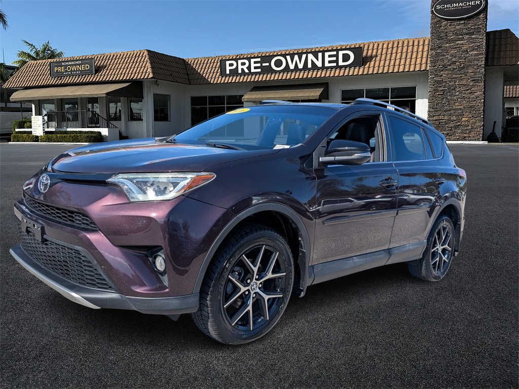 Used 2016 Toyota RAV4 SE image 3