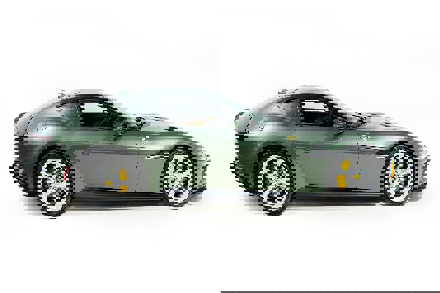 Certified 2025 Ferrari 12Cilindri image 10