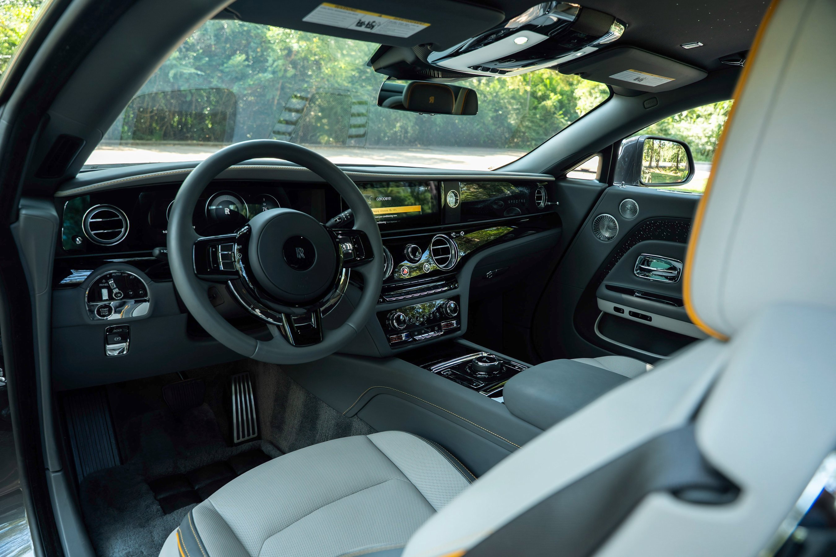 Used 2025 Rolls-Royce Spectre w/ Spectre Launch Package image 25