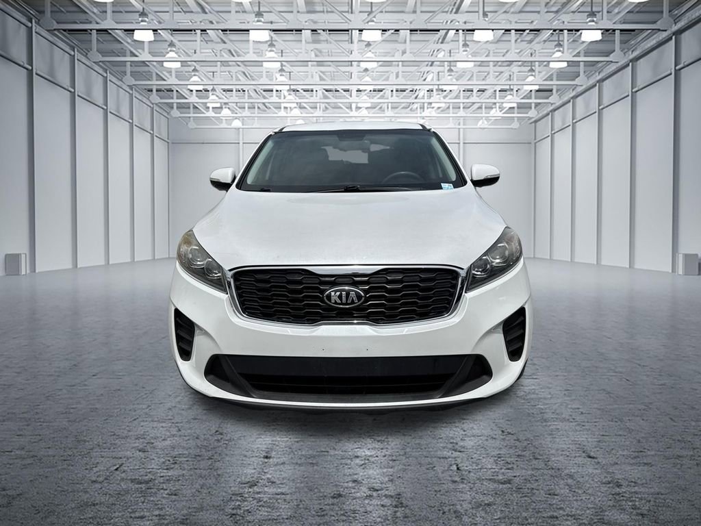 Used 2019 Kia Sorento LX image 2