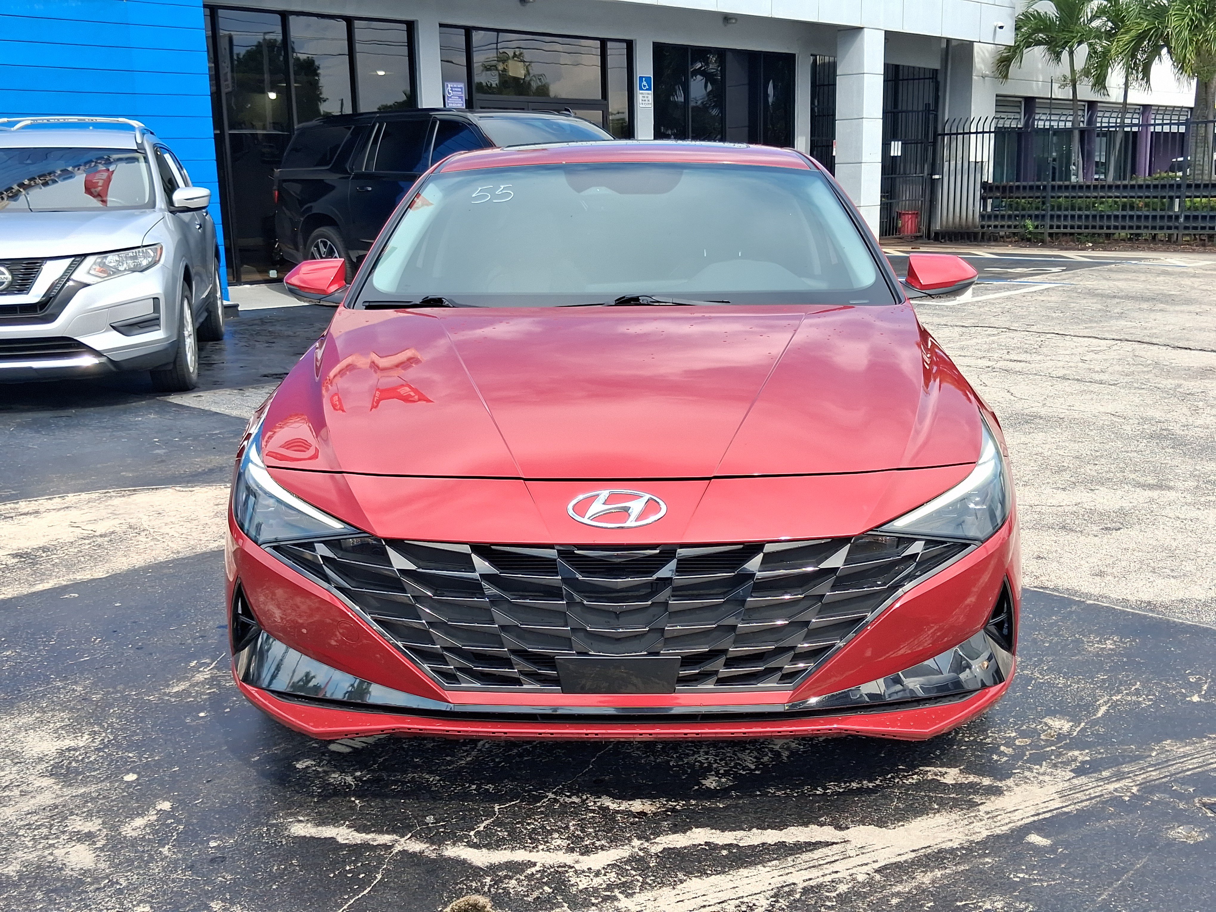 Used 2023 Hyundai Elantra Limited FWD image 3