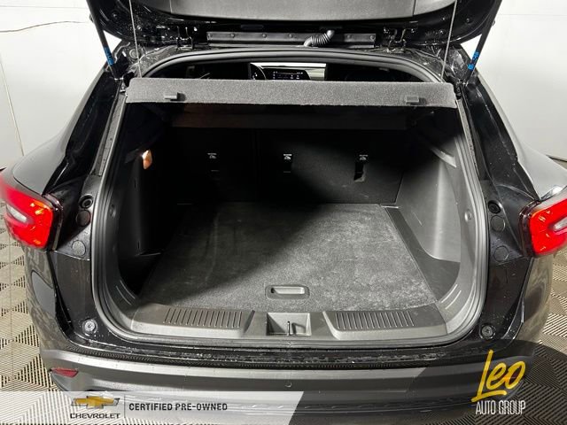 Used 2025 Chevrolet Trax RS w/ Driver Confidence Package FWD image 24