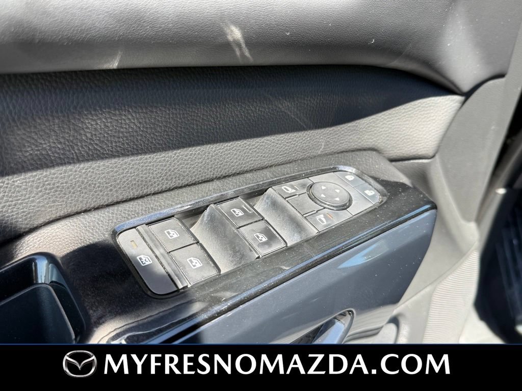 Used 2022 Nissan Pathfinder SV FWD image 33