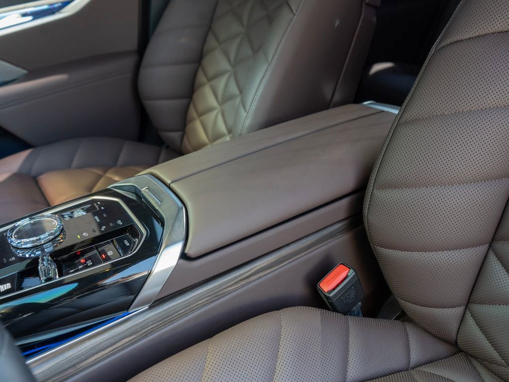 Used 2025 BMW 740i 740i image 26