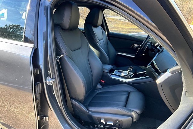 Used 2019 BMW 330i xDrive Sedan w/ Convenience Package image 29