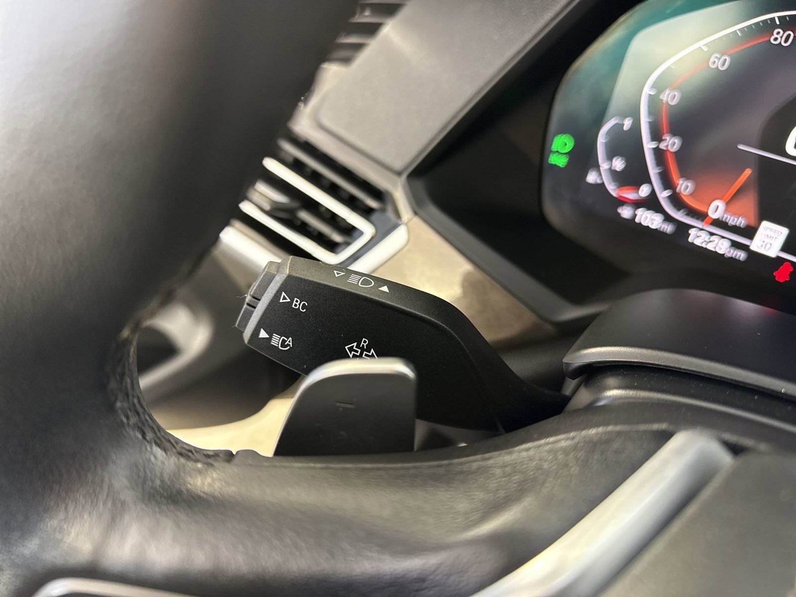 Used 2022 BMW X5 xDrive40i w/ Premium Package image 16