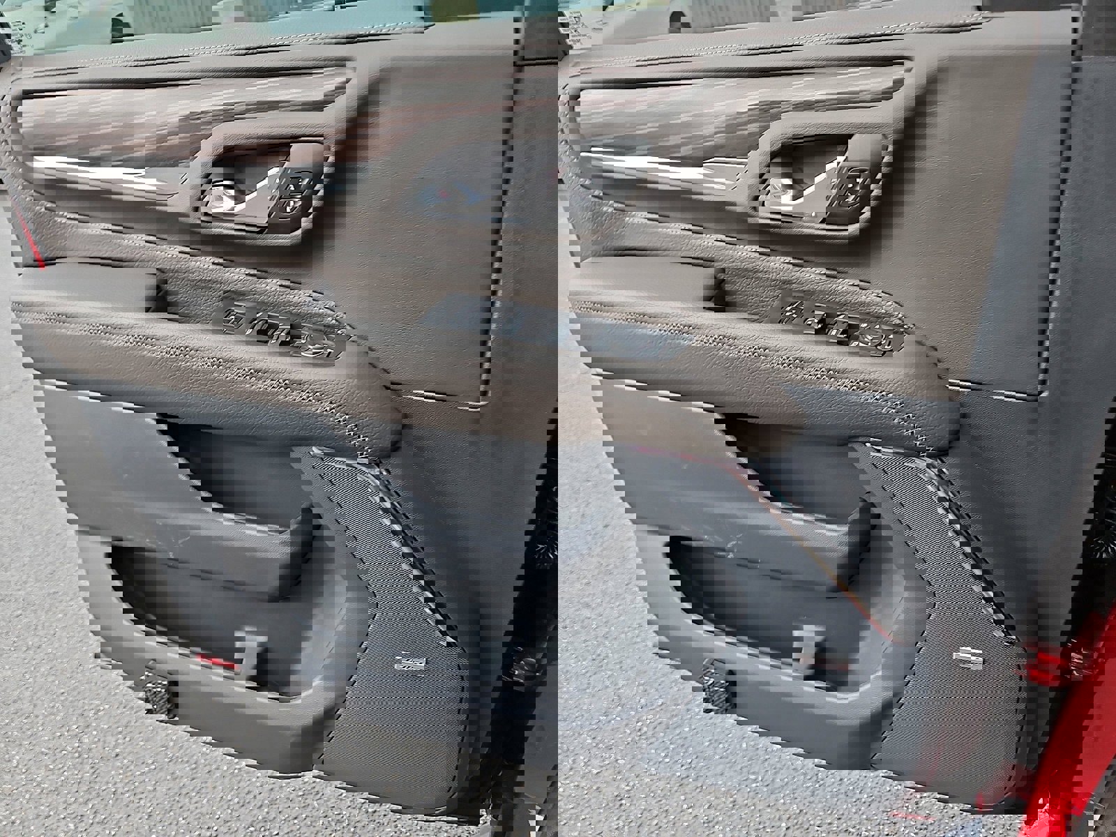 Used 2024 GMC Yukon XL Denali w/ Max Trailering Package image 12