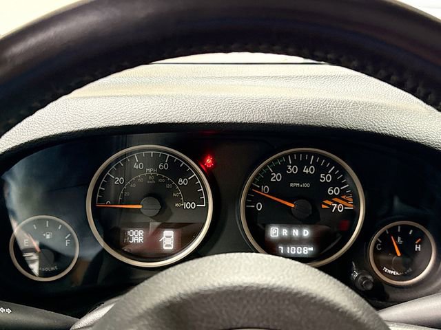 Used 2017 Jeep Wrangler Unlimited Sahara image 13