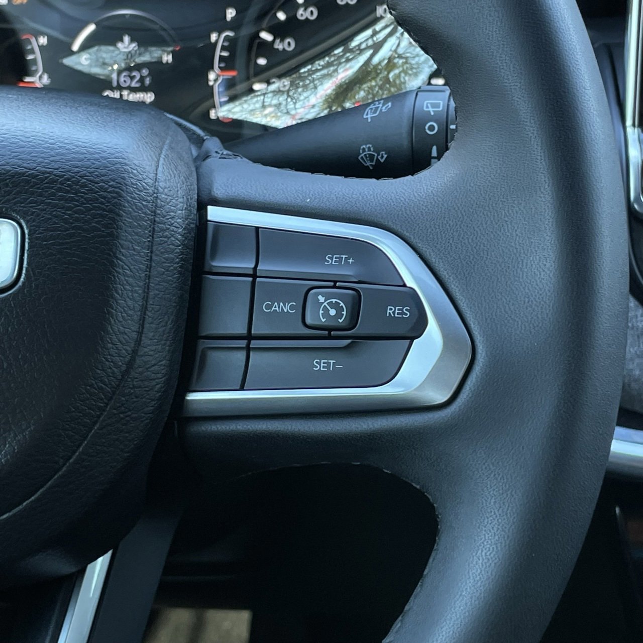 Used 2024 Jeep Compass Latitude image 16